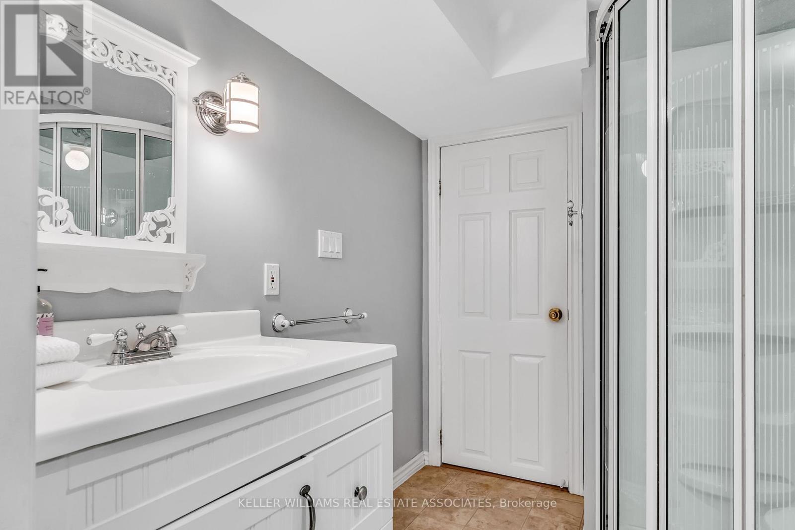 2224 Vista Drive, Burlington, Ontario  L7M 3N5 - Photo 43 - W12201701