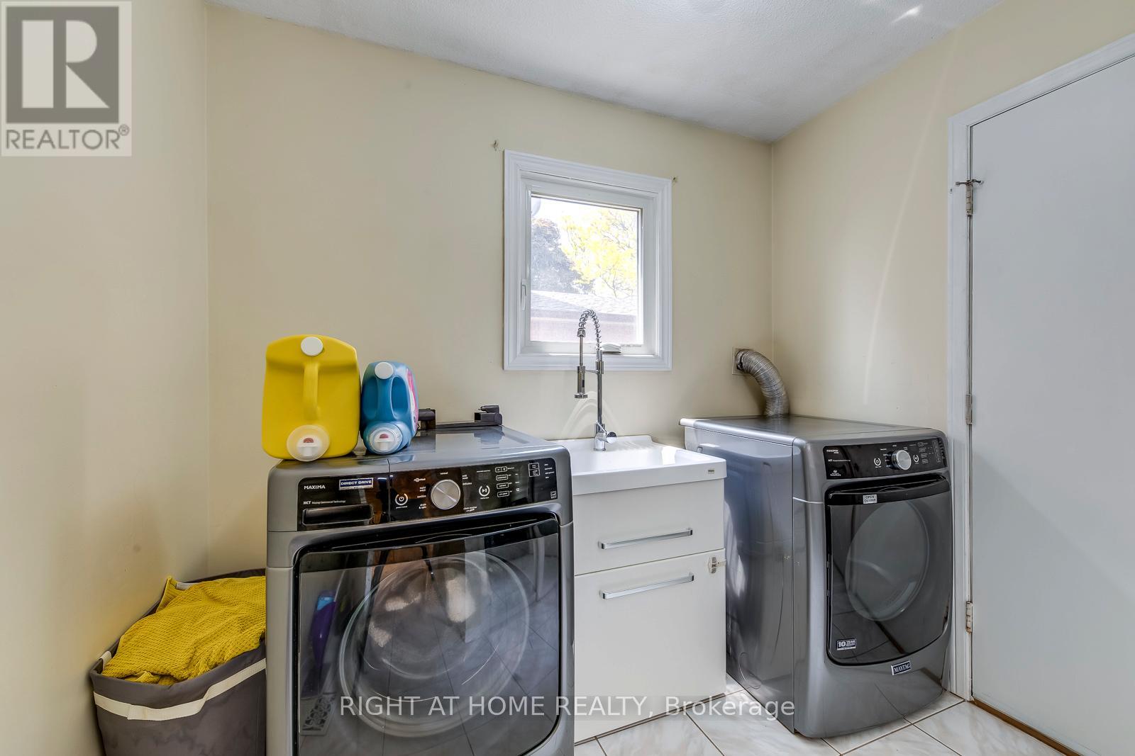 70 De Rose Avenue, Caledon, Ontario  L7E 1A8 - Photo 23 - W12201737
