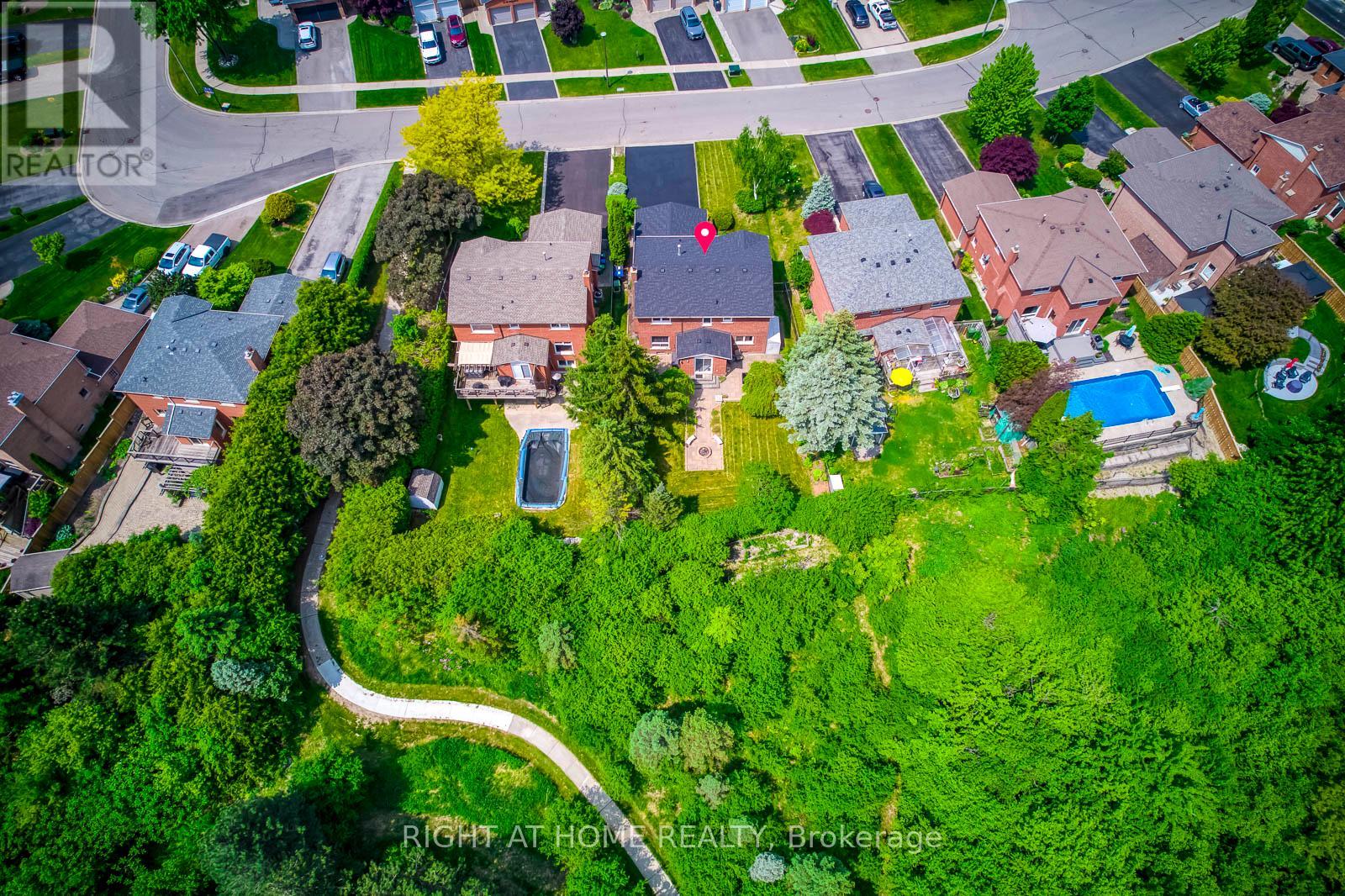 70 De Rose Avenue, Caledon, Ontario  L7E 1A8 - Photo 4 - W12201737