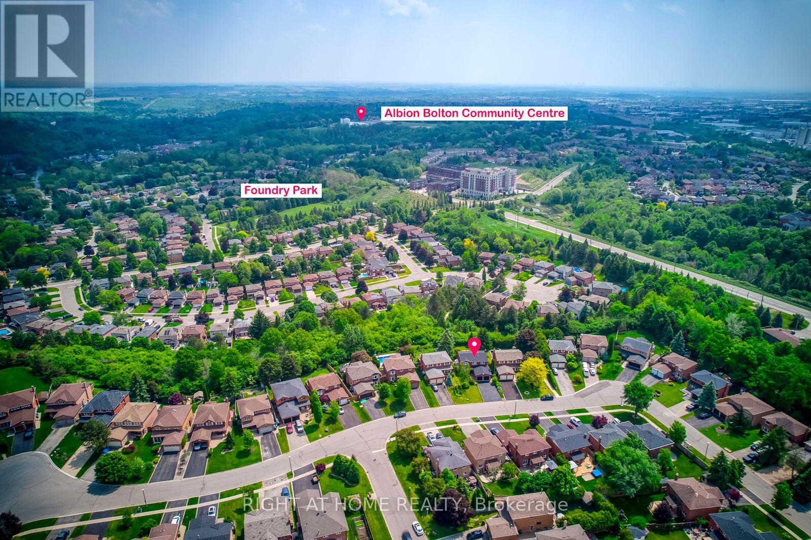 70 De Rose Avenue, Caledon, Ontario  L7E 1A8 - Photo 5 - W12201737