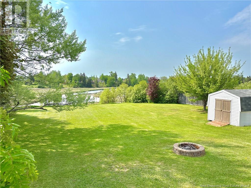 784 St Pierre, Beresford, New Brunswick  E8K 1S1 - Photo 28 - NB118441