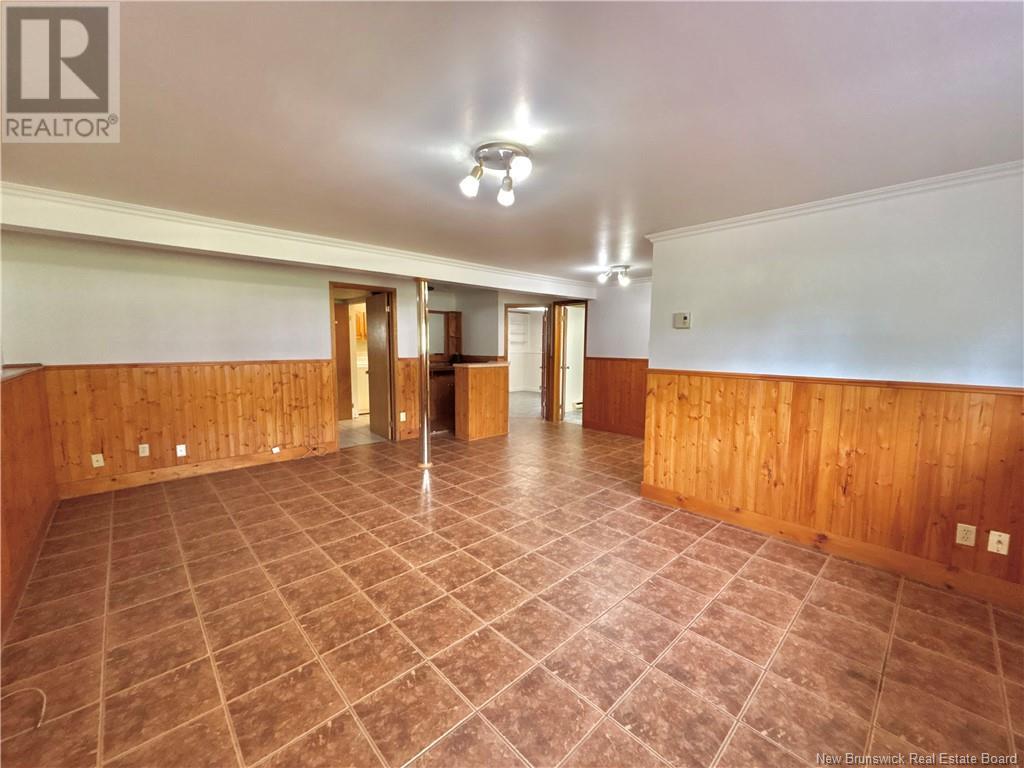 784 St Pierre, Beresford, New Brunswick  E8K 1S1 - Photo 19 - NB118441