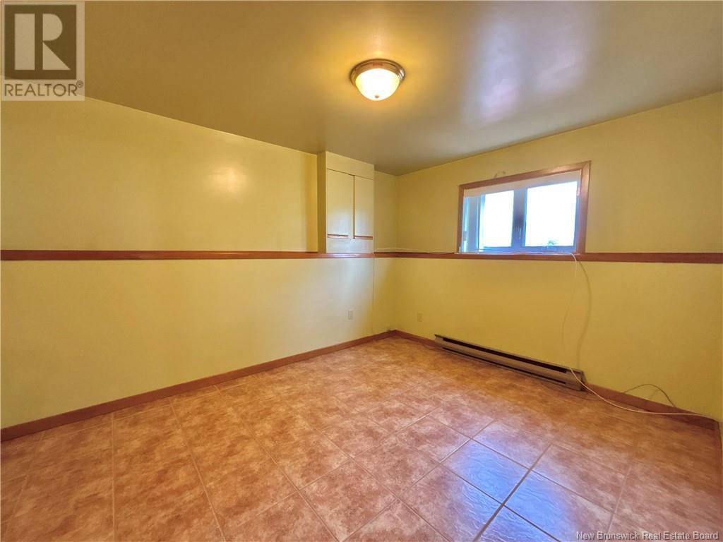 784 St Pierre, Beresford, New Brunswick  E8K 1S1 - Photo 20 - NB118441