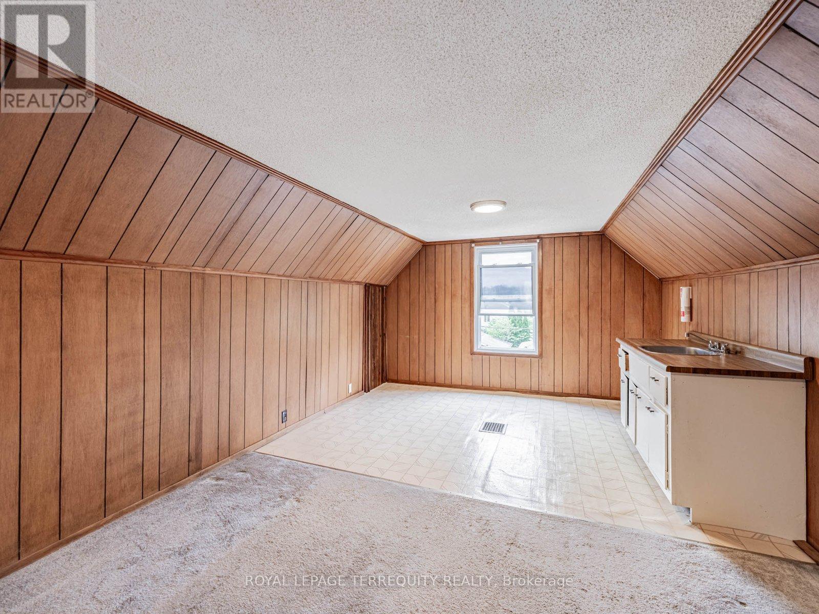 578 Durie Street, Toronto, Ontario  M6S 3H1 - Photo 8 - W12175358