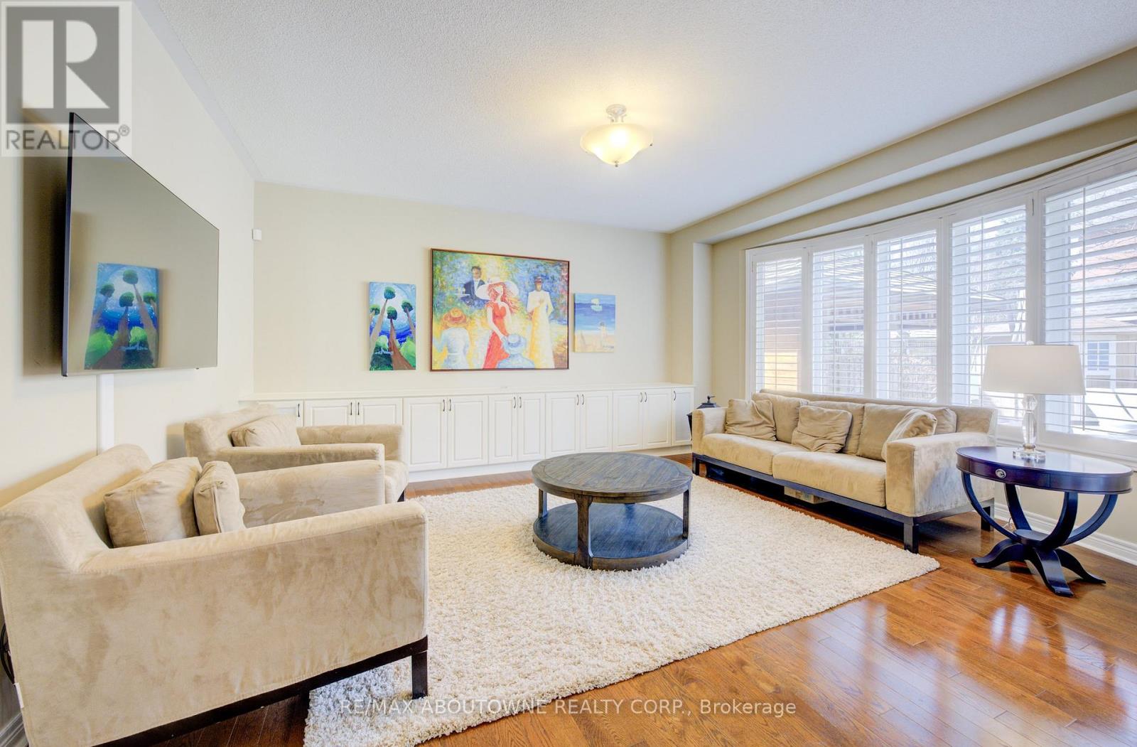 1521 Craigleith Road, Oakville, Ontario  L6H 7W3 - Photo 11 - W12200645