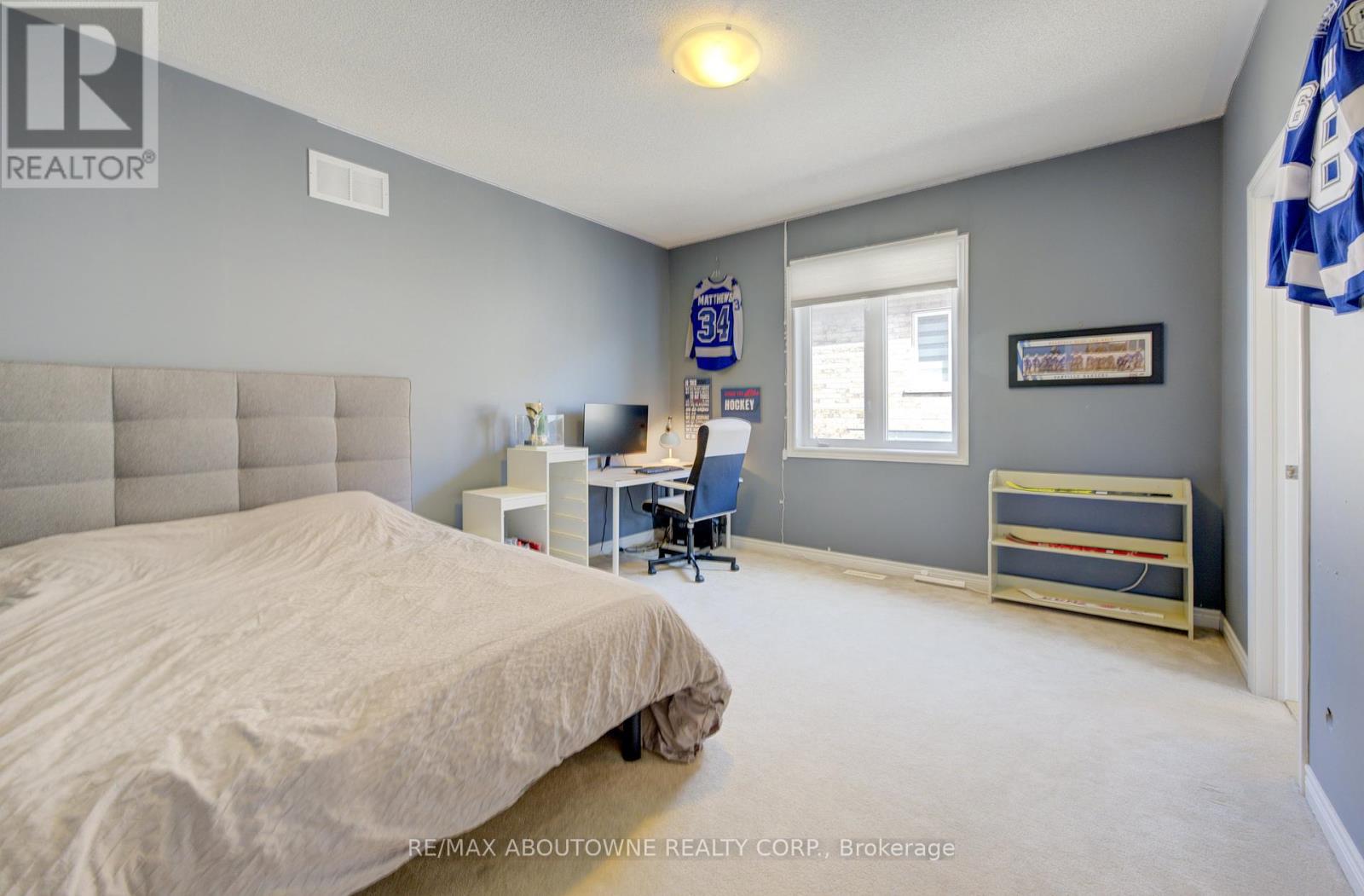 1521 Craigleith Road, Oakville, Ontario  L6H 7W3 - Photo 27 - W12200645