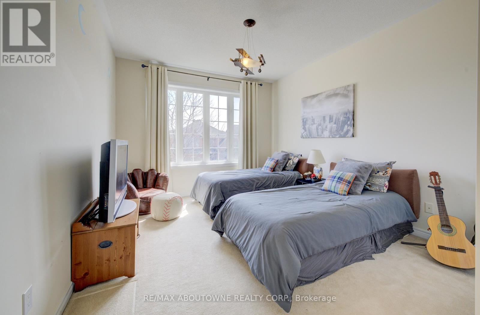 1521 Craigleith Road, Oakville, Ontario  L6H 7W3 - Photo 28 - W12200645