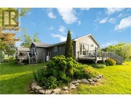 19 Des Lauriers, grand-barachois, New Brunswick