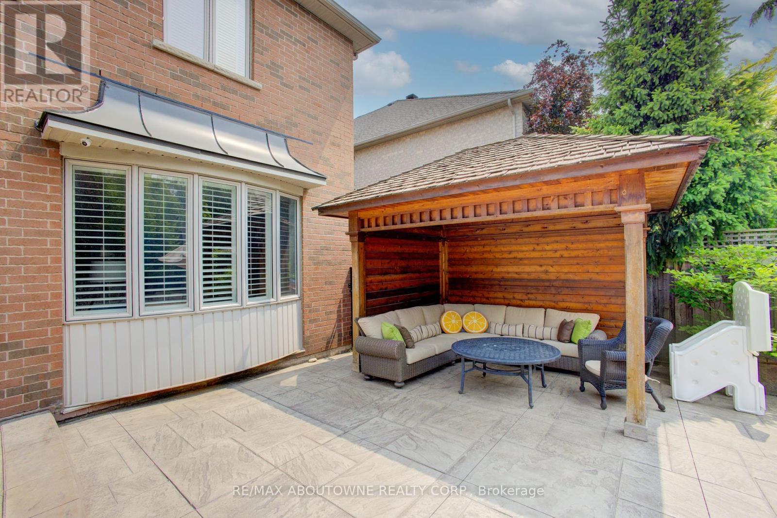 1521 Craigleith Road, Oakville, Ontario  L6H 7W3 - Photo 34 - W12200645