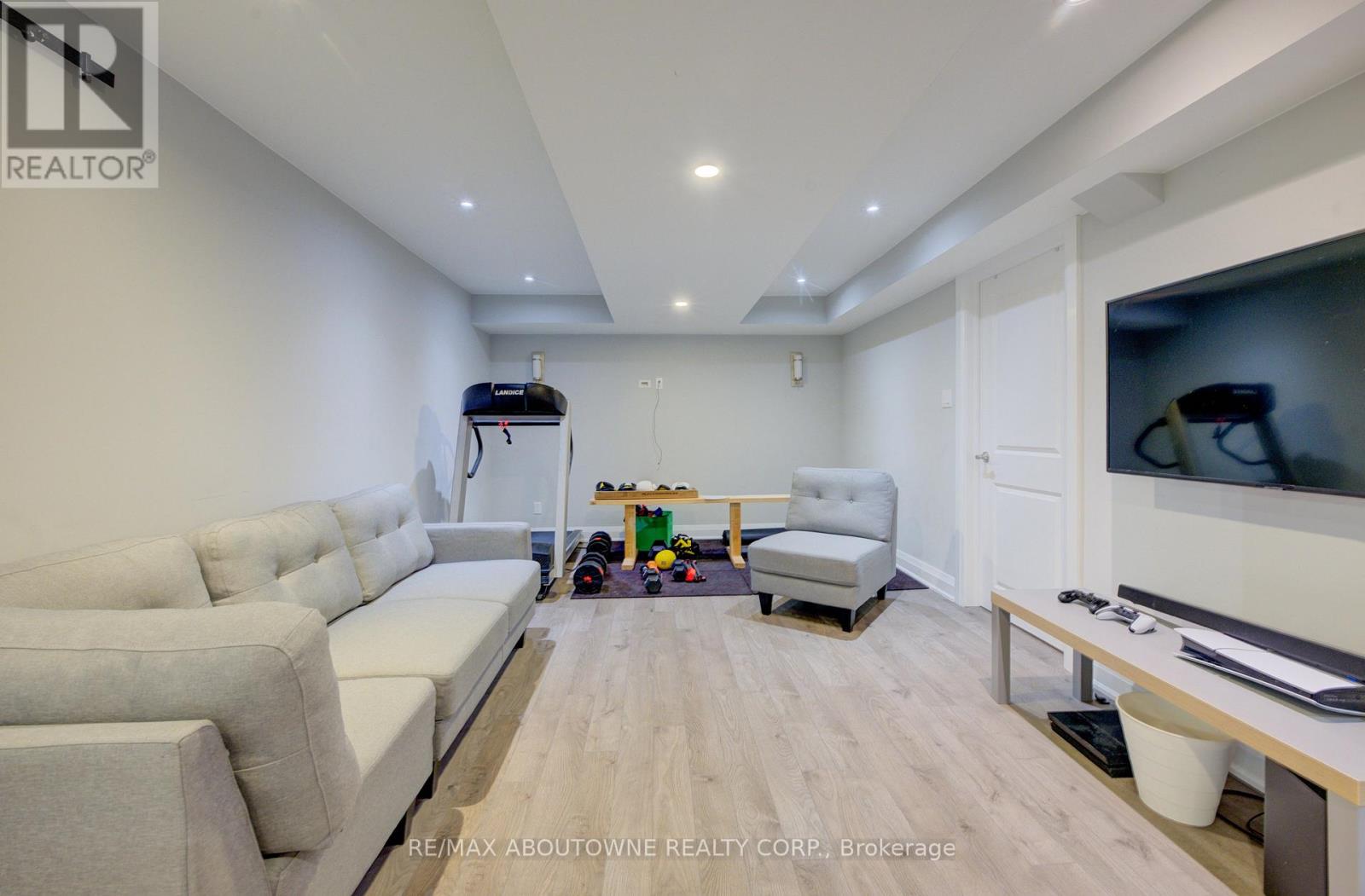 1521 Craigleith Road, Oakville, Ontario  L6H 7W3 - Photo 30 - W12200645
