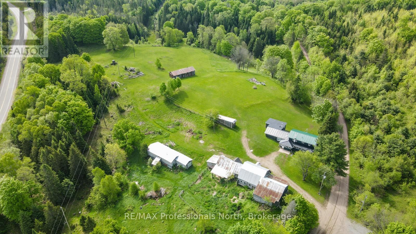 1896 PAYNES ROAD, Highlands East, Ontario