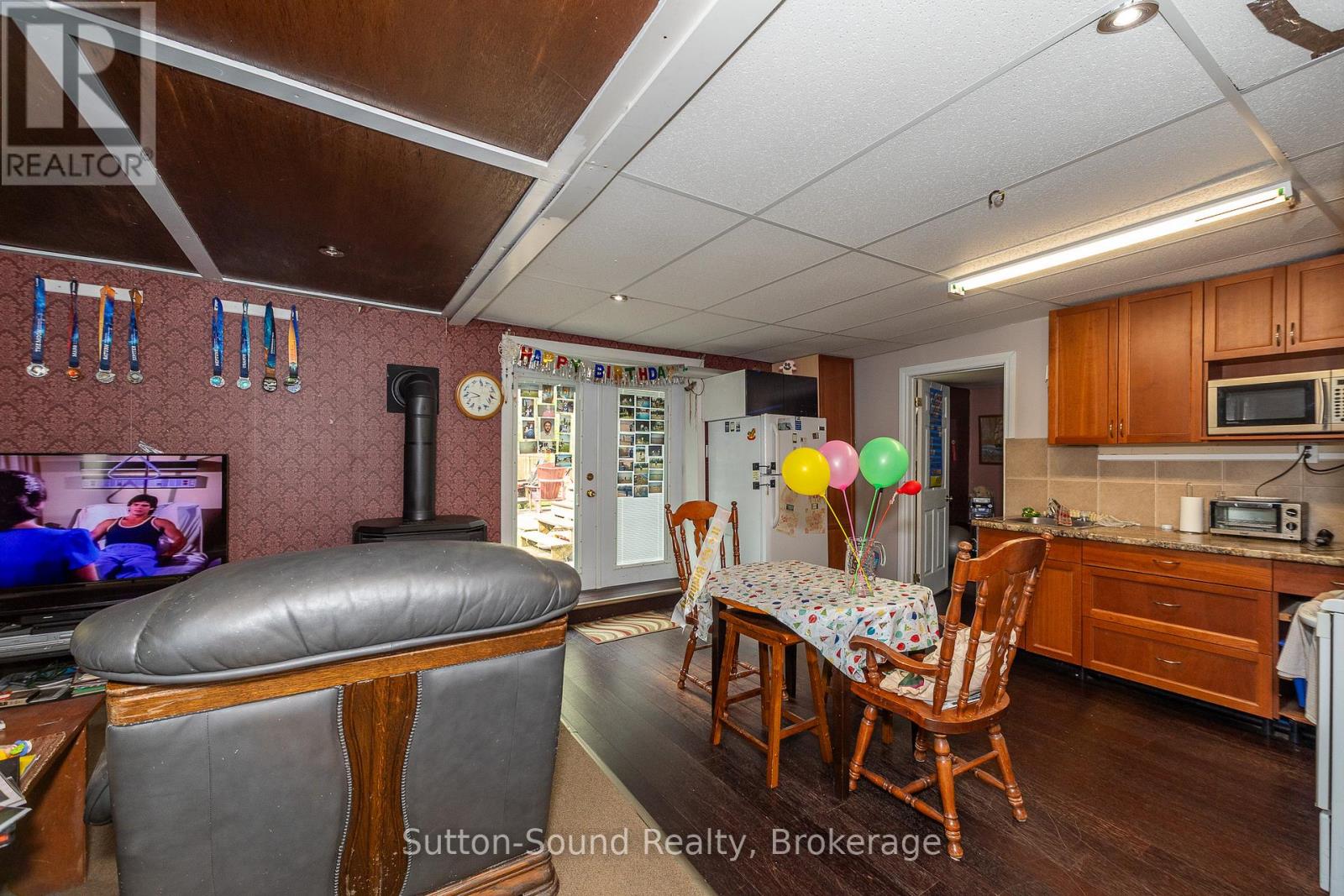 351 14th Street E, Owen Sound, Ontario  N4K 1W8 - Photo 41 - X12201820