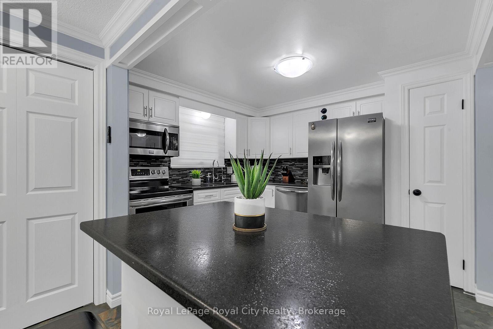 19 Burton Road, Guelph, Ontario  N1H 8A6 - Photo 13 - X12201863