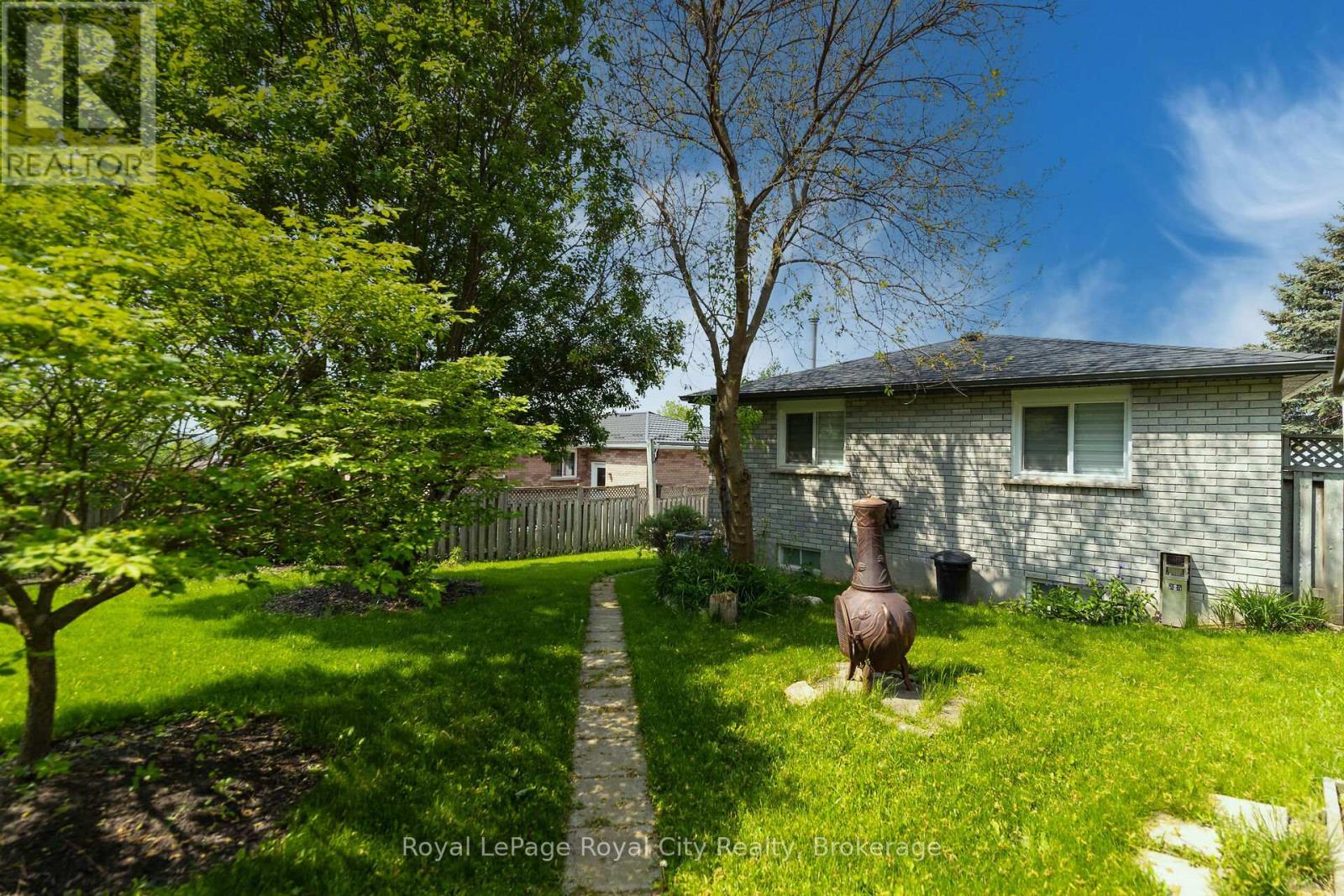 19 Burton Road, Guelph, Ontario  N1H 8A6 - Photo 7 - X12201863
