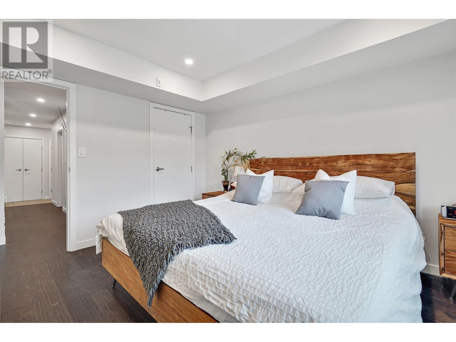 302 357 E 2nd Street, North Vancouver, British Columbia  V7L 1C6 - Photo 14 - R3008528