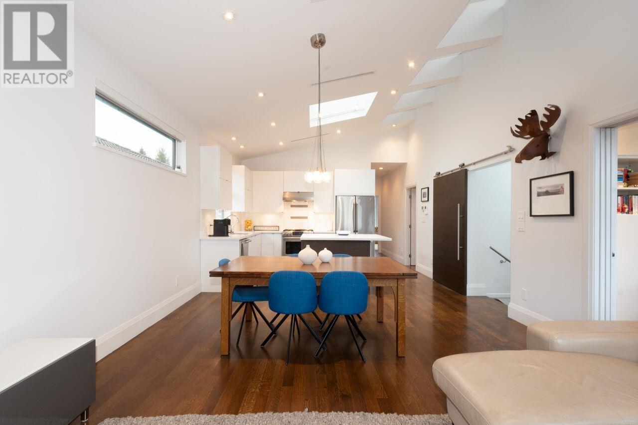 Listing Picture 6 of 36 : 117 W 26TH AVENUE, Vancouver / 溫哥華 - 魯藝地產 Yvonne Lu Group - MLS Medallion Club Member