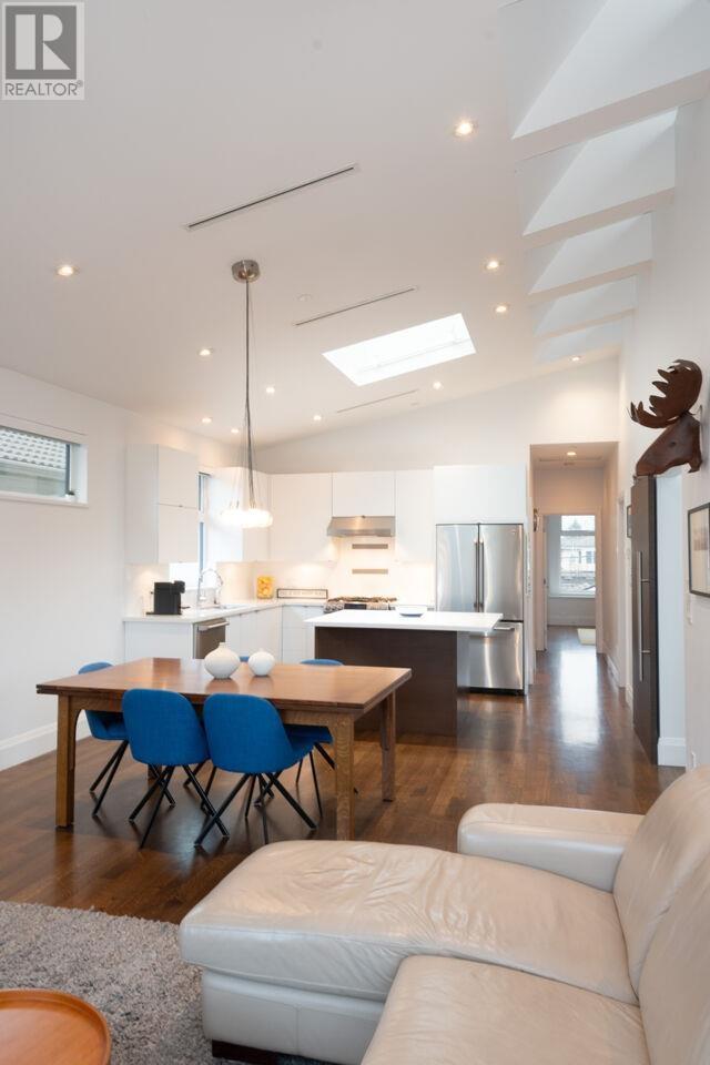 Listing Picture 7 of 36 : 117 W 26TH AVENUE, Vancouver / 溫哥華 - 魯藝地產 Yvonne Lu Group - MLS Medallion Club Member