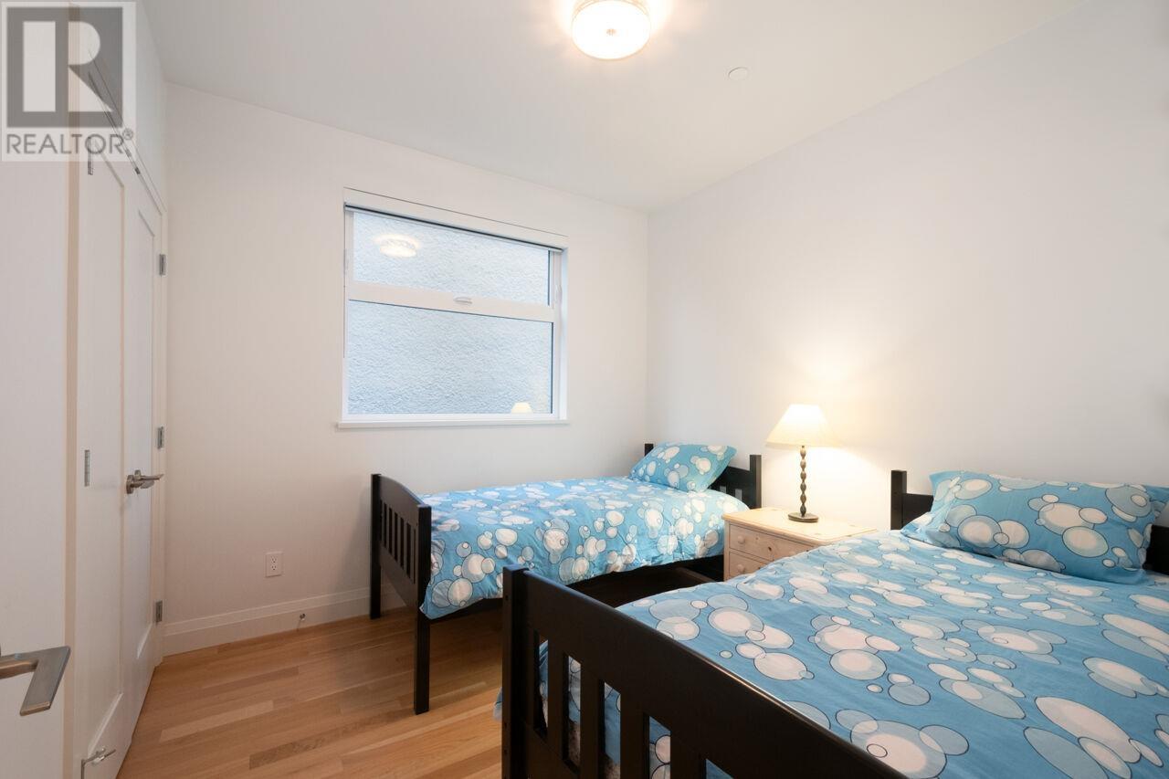 Listing Picture 23 of 36 : 117 W 26TH AVENUE, Vancouver / 溫哥華 - 魯藝地產 Yvonne Lu Group - MLS Medallion Club Member