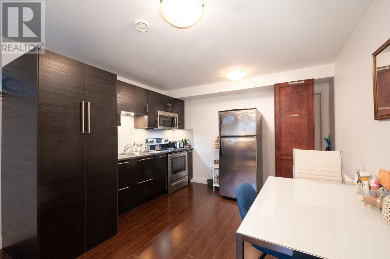 Listing Picture 27 of 36 : 117 W 26TH AVENUE, Vancouver / 溫哥華 - 魯藝地產 Yvonne Lu Group - MLS Medallion Club Member