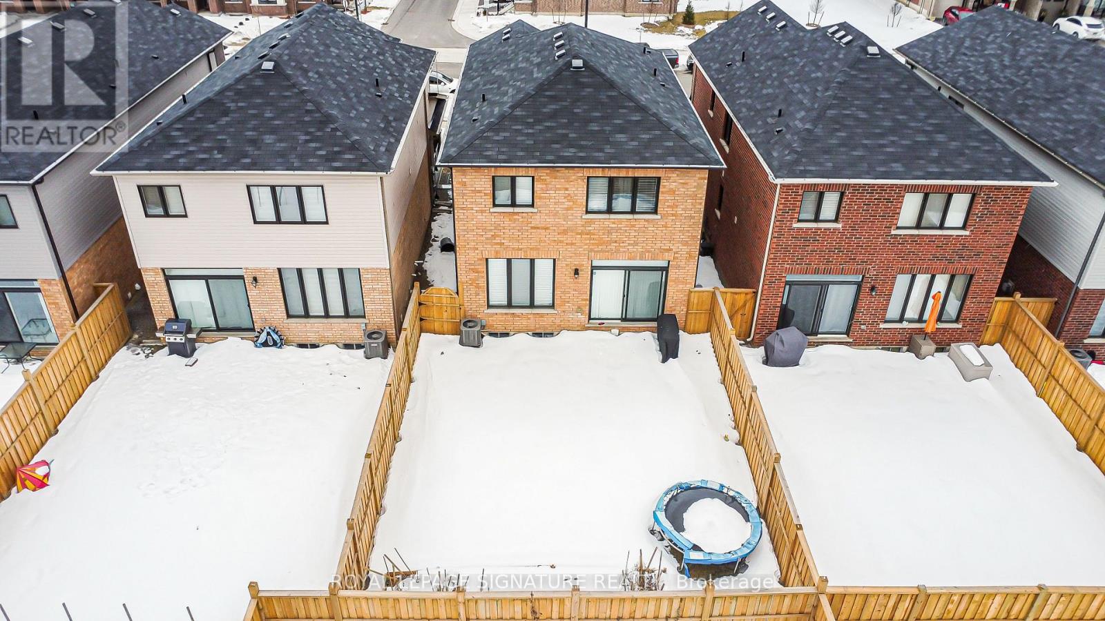 220 Bedrock Drive, Hamilton, Ontario  L8J 0M2 - Photo 3 - X12201530