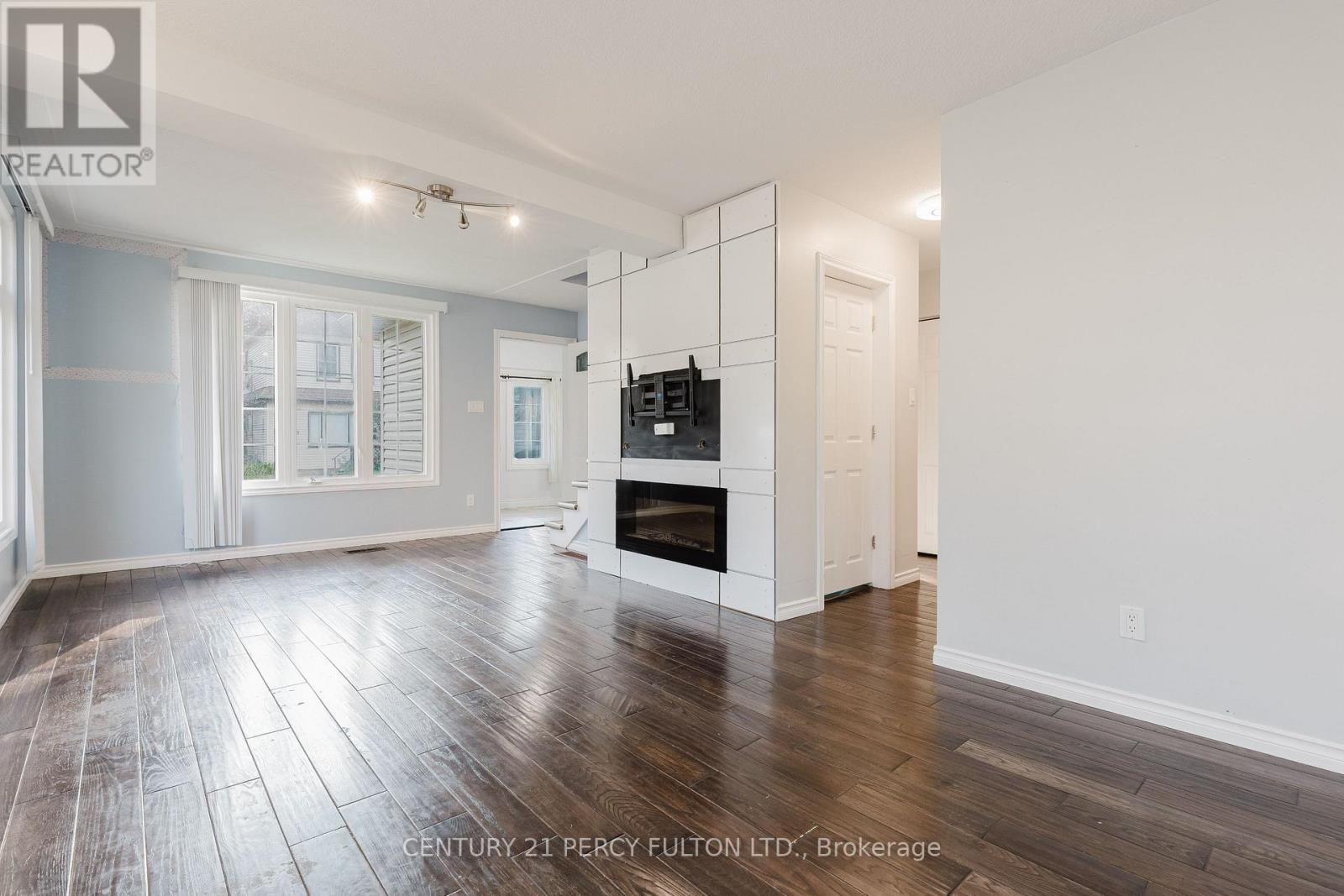 9 New Mountain Road, Hamilton, Ontario  L8G 2R4 - Photo 13 - X12201534