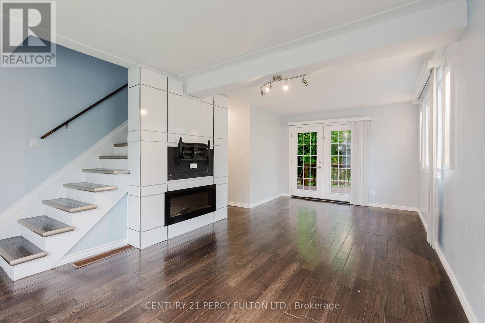 9 New Mountain Road, Hamilton, Ontario  L8G 2R4 - Photo 24 - X12201534