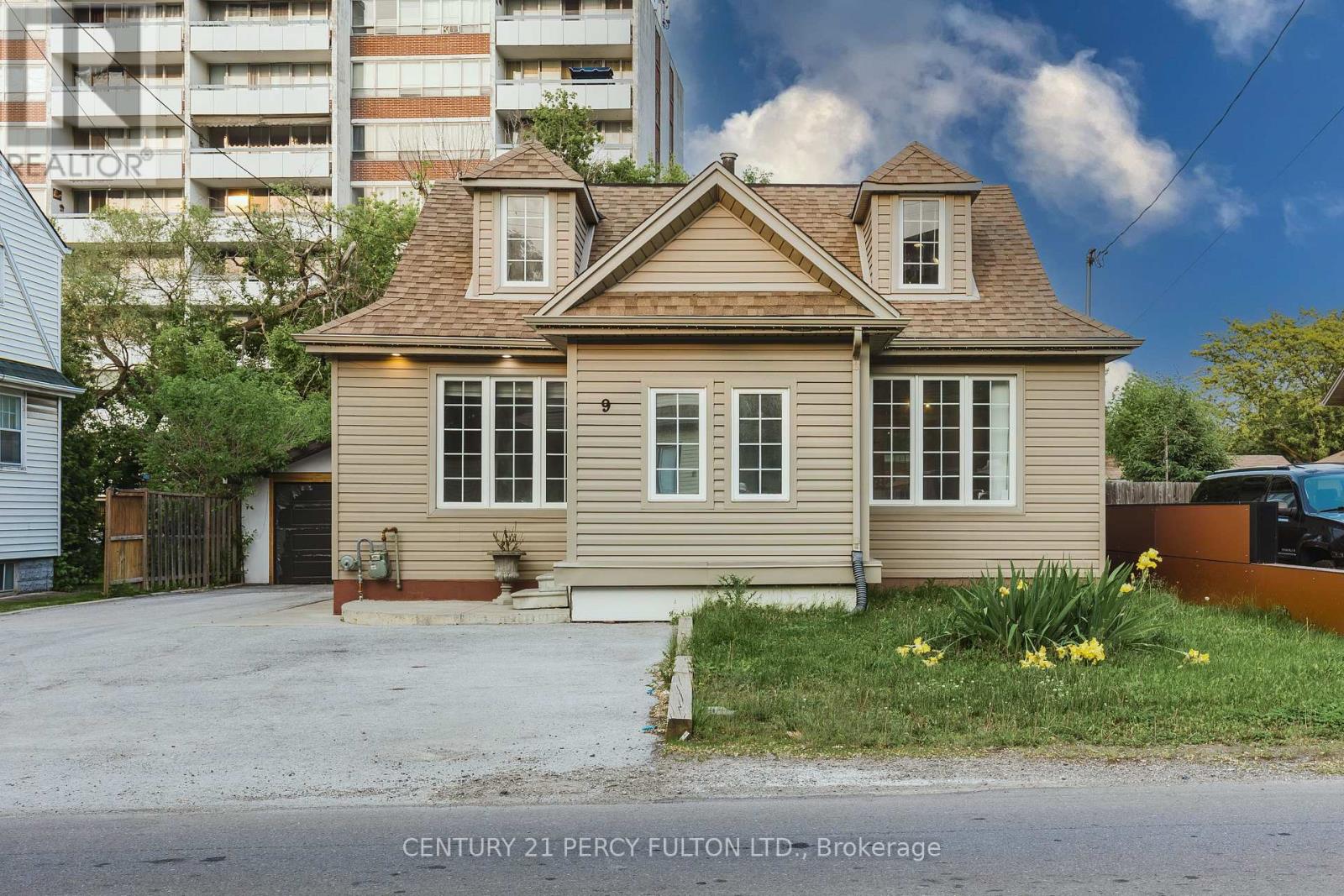 9 New Mountain Road, Hamilton, Ontario  L8G 2R4 - Photo 43 - X12201534