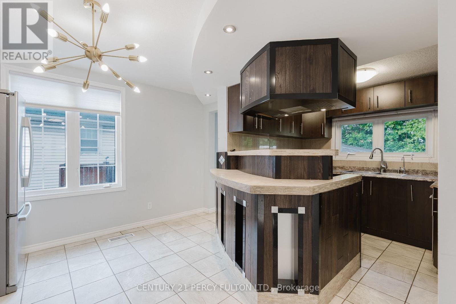 9 New Mountain Road, Hamilton, Ontario  L8G 2R4 - Photo 15 - X12201536