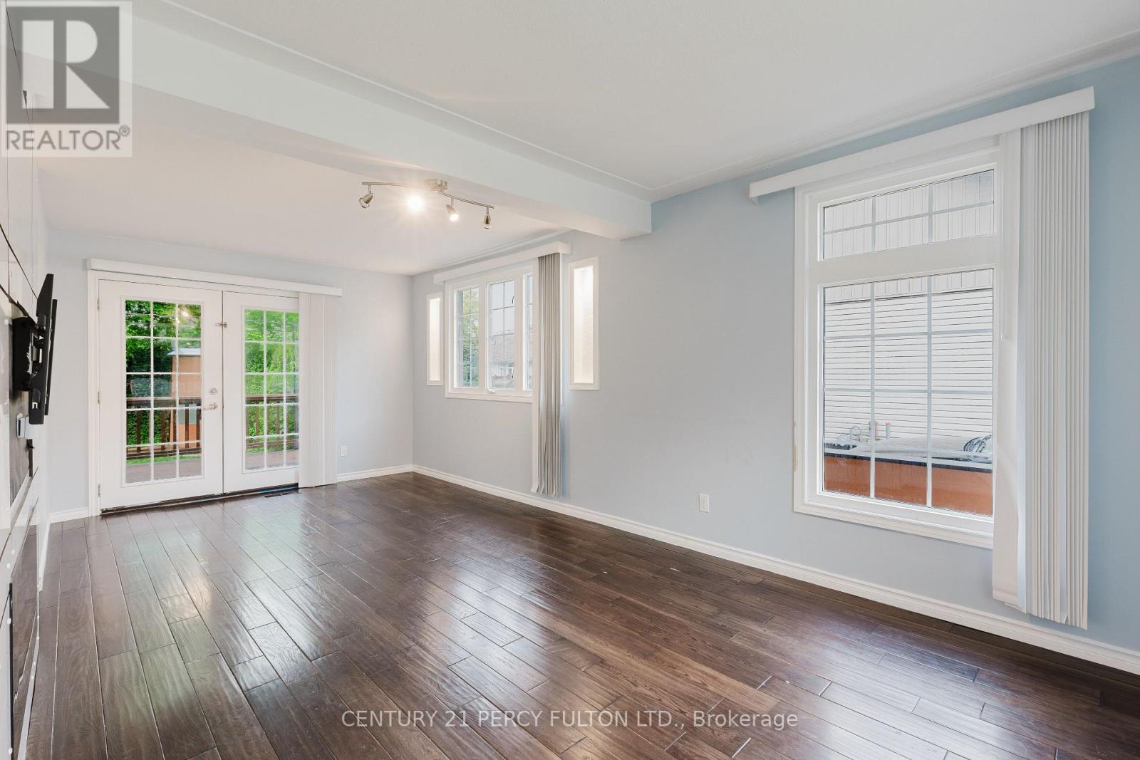 9 New Mountain Road, Hamilton, Ontario  L8G 2R4 - Photo 23 - X12201536