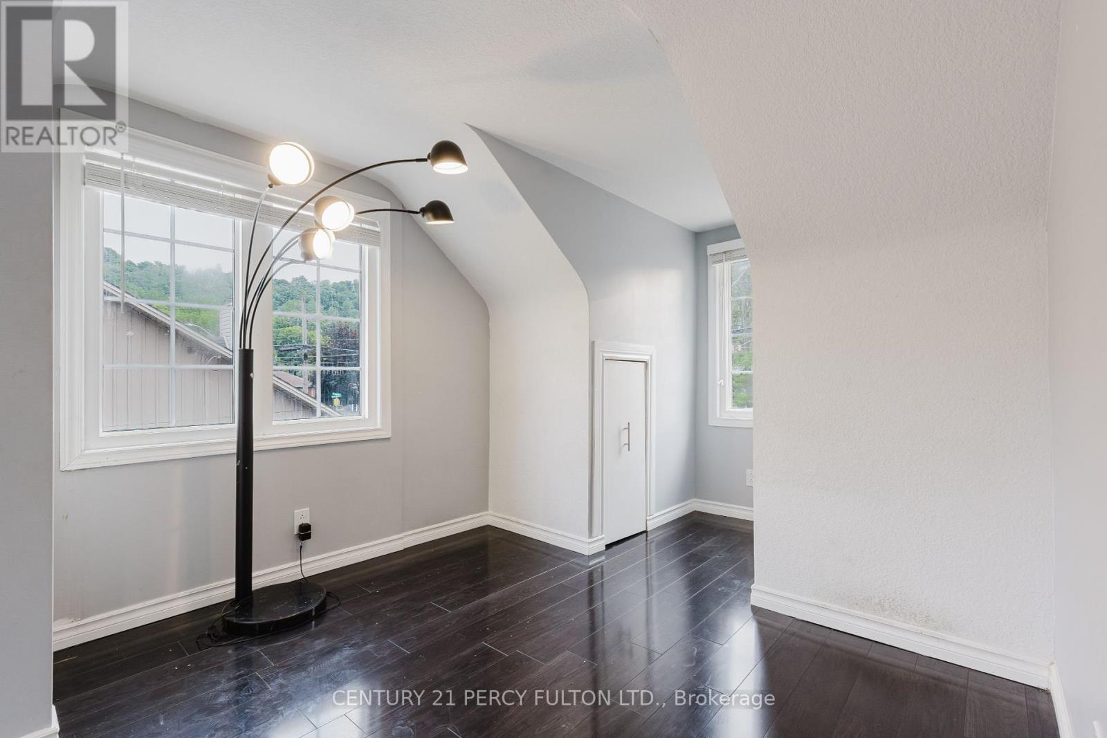 9 New Mountain Road, Hamilton, Ontario  L8G 2R4 - Photo 27 - X12201536