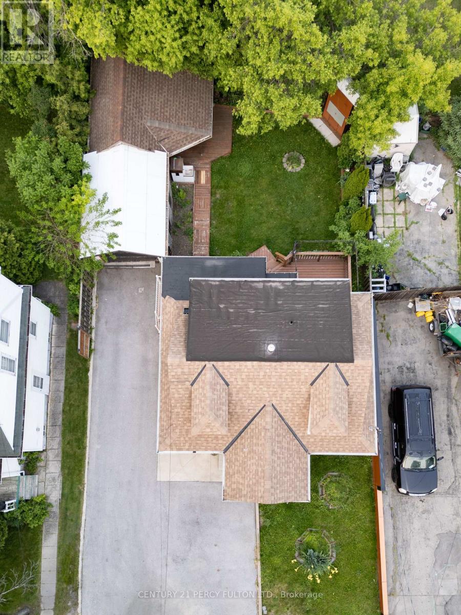 9 New Mountain Road, Hamilton, Ontario  L8G 2R4 - Photo 5 - X12201536