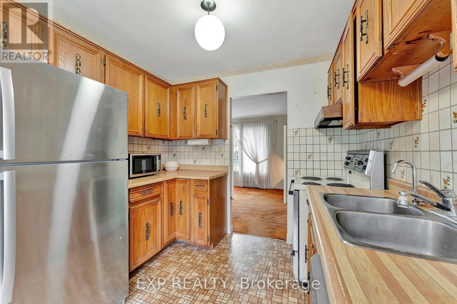 165 Harvard Road, Waterloo, Ontario  N2J 3V4 - Photo 12 - X12201558