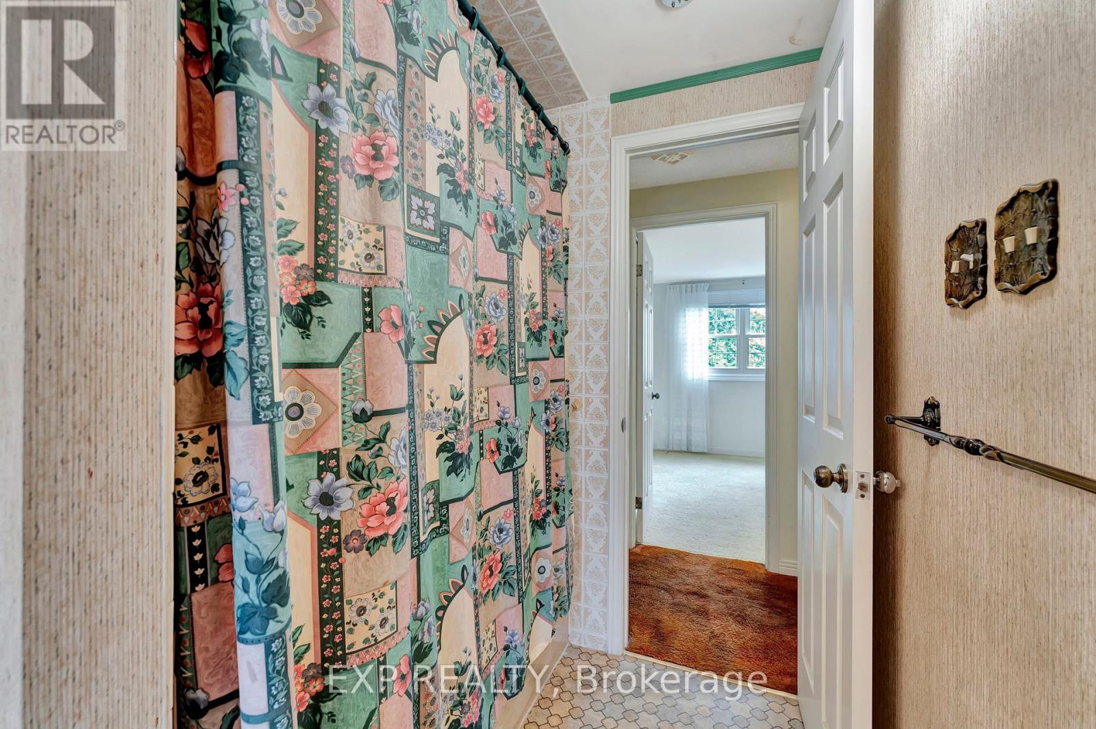 165 Harvard Road, Waterloo, Ontario  N2J 3V4 - Photo 22 - X12201558