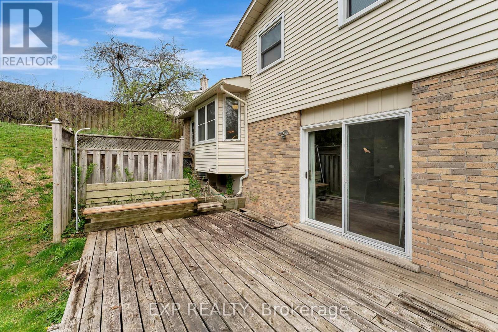165 Harvard Road, Waterloo, Ontario  N2J 3V4 - Photo 28 - X12201558