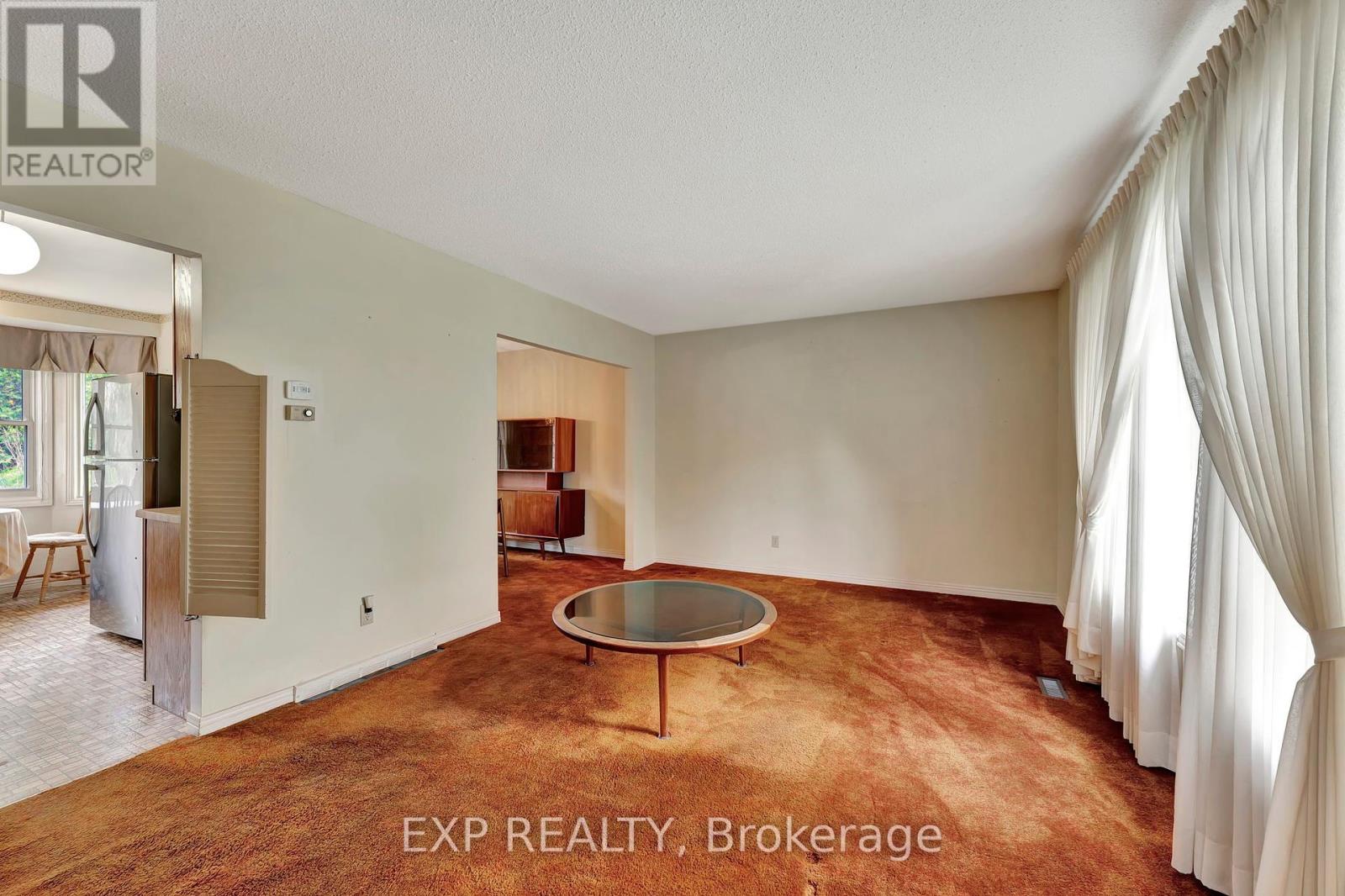 165 Harvard Road, Waterloo, Ontario  N2J 3V4 - Photo 8 - X12201558