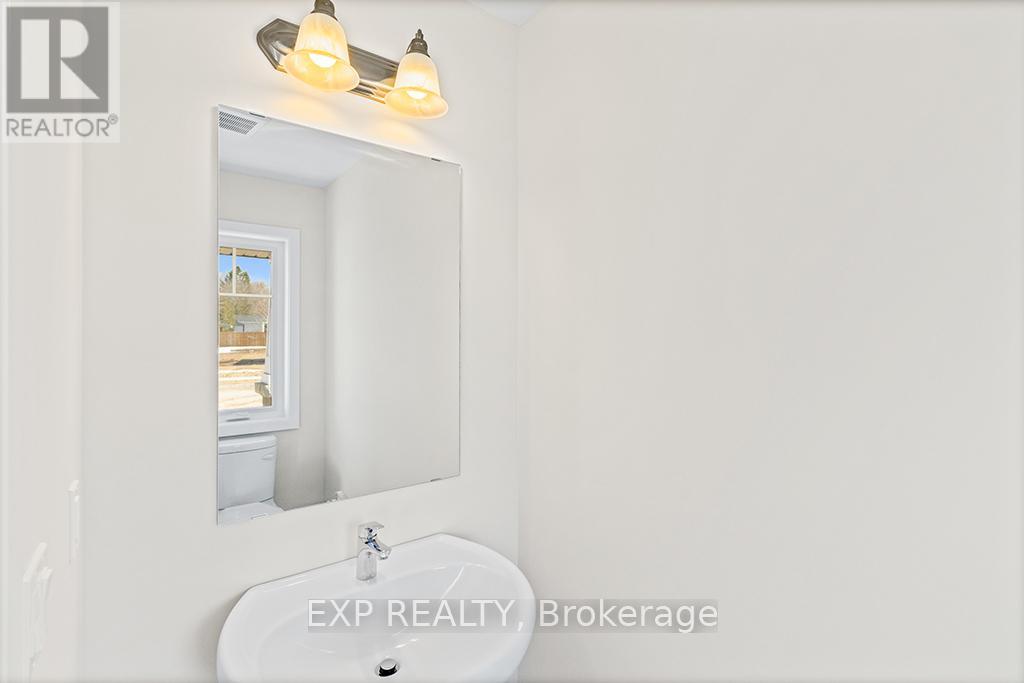 131 Fitzgerald Street, Grey Highlands, Ontario  N0C 1H0 - Photo 12 - X12201570