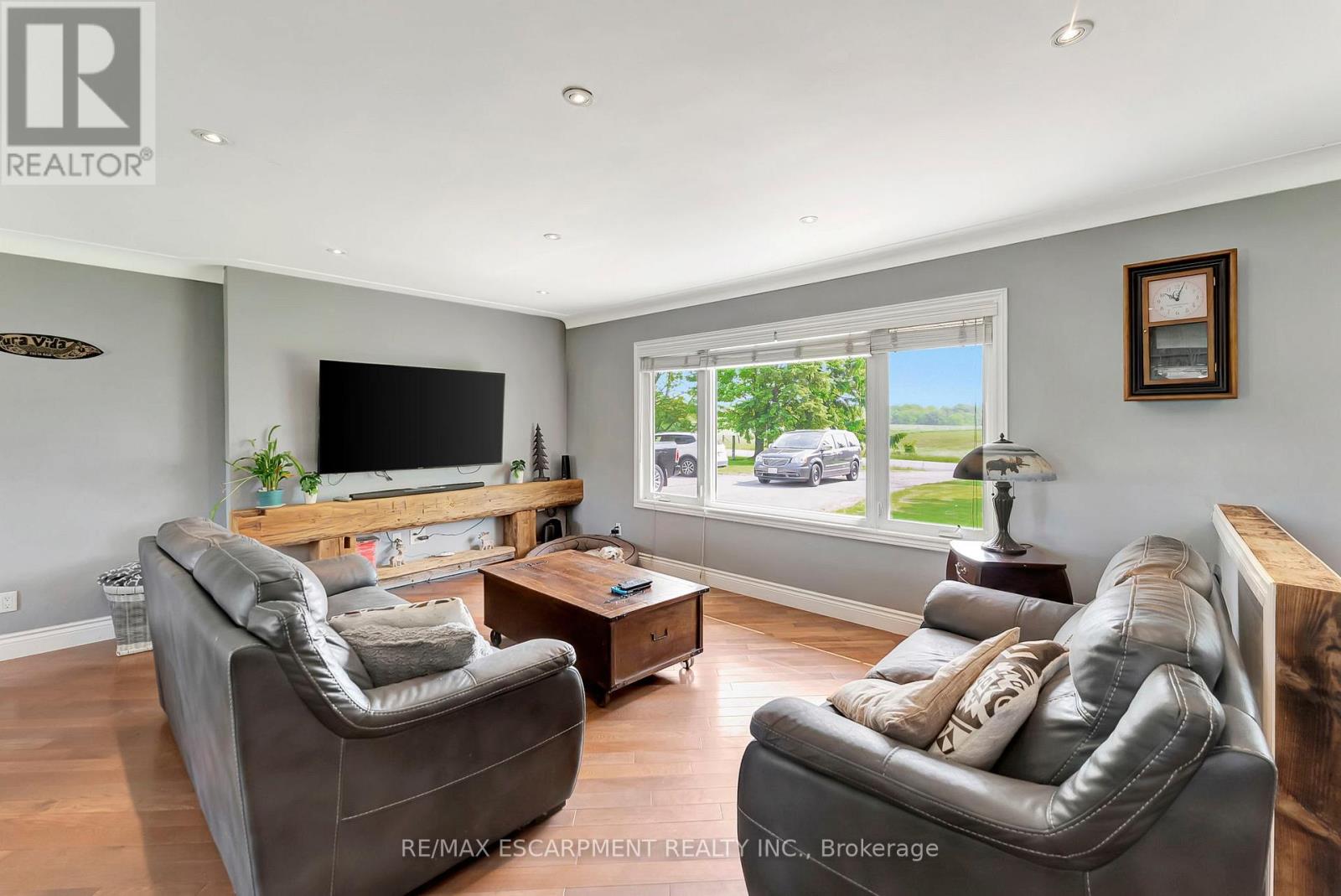 Property at 1301 KOHLER ROAD image 4