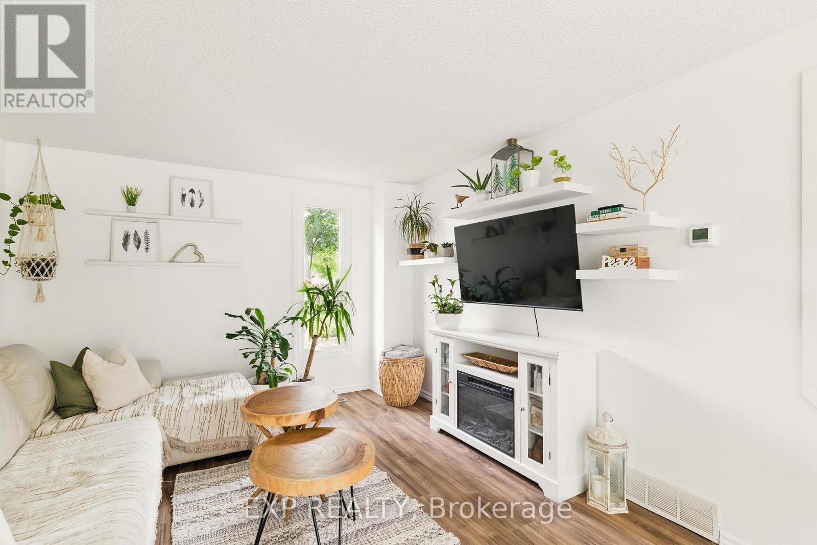 147 Rolling Meadows Drive, Kitchener, Ontario  N2N 1X8 - Photo 12 - X12201689
