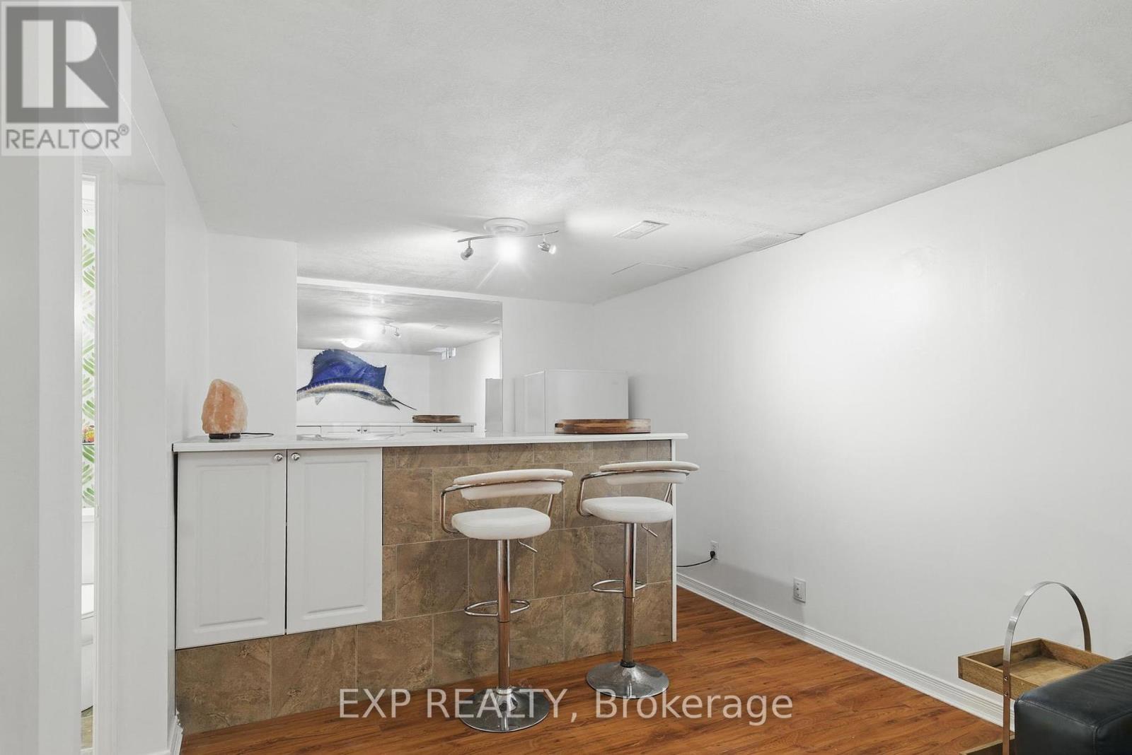 147 Rolling Meadows Drive, Kitchener, Ontario  N2N 1X8 - Photo 25 - X12201689
