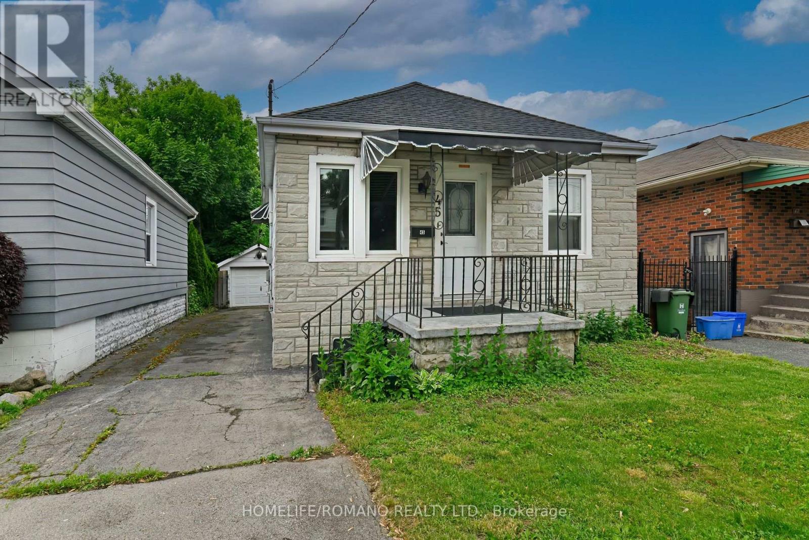 45 WEXFORD AVENUE N, Hamilton, Ontario