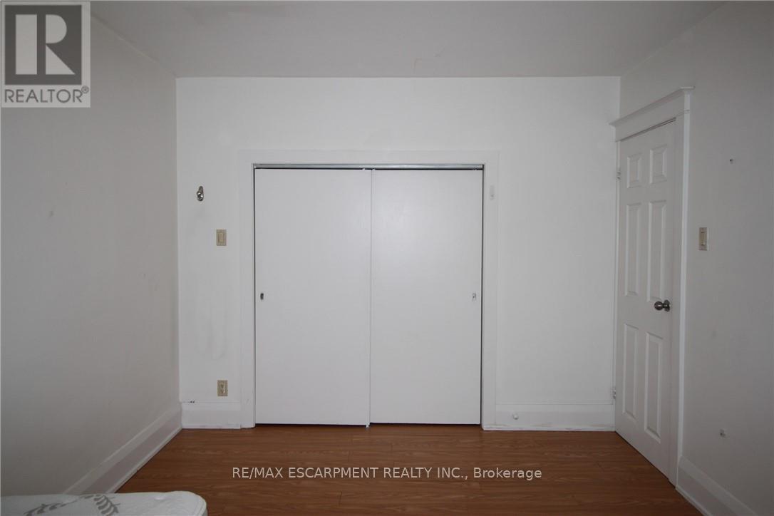 29 Dromore Crescent, Hamilton (Westdale), Ontario  L8S 4A8 - Photo 15 - X12201745