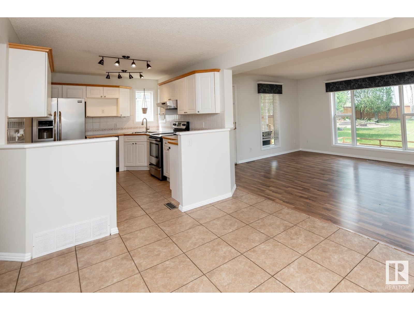 161 Ward Cr Nw, Edmonton, Alberta  T6T 1M6 - Photo 9 - E4440653