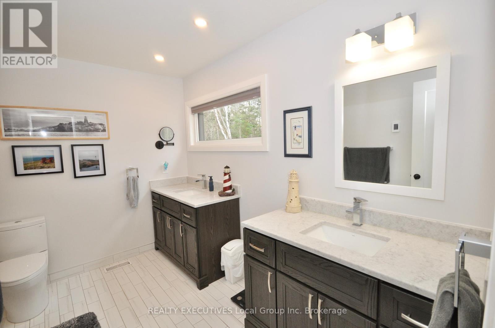 135 Hillside Lake Road, North Bay, Ontario  P1B 8G2 - Photo 16 - X12126712