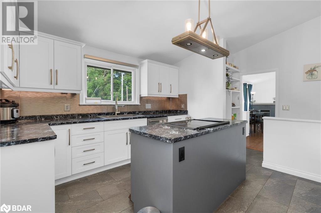 Property at 365 WELLINGTON Street N image 5