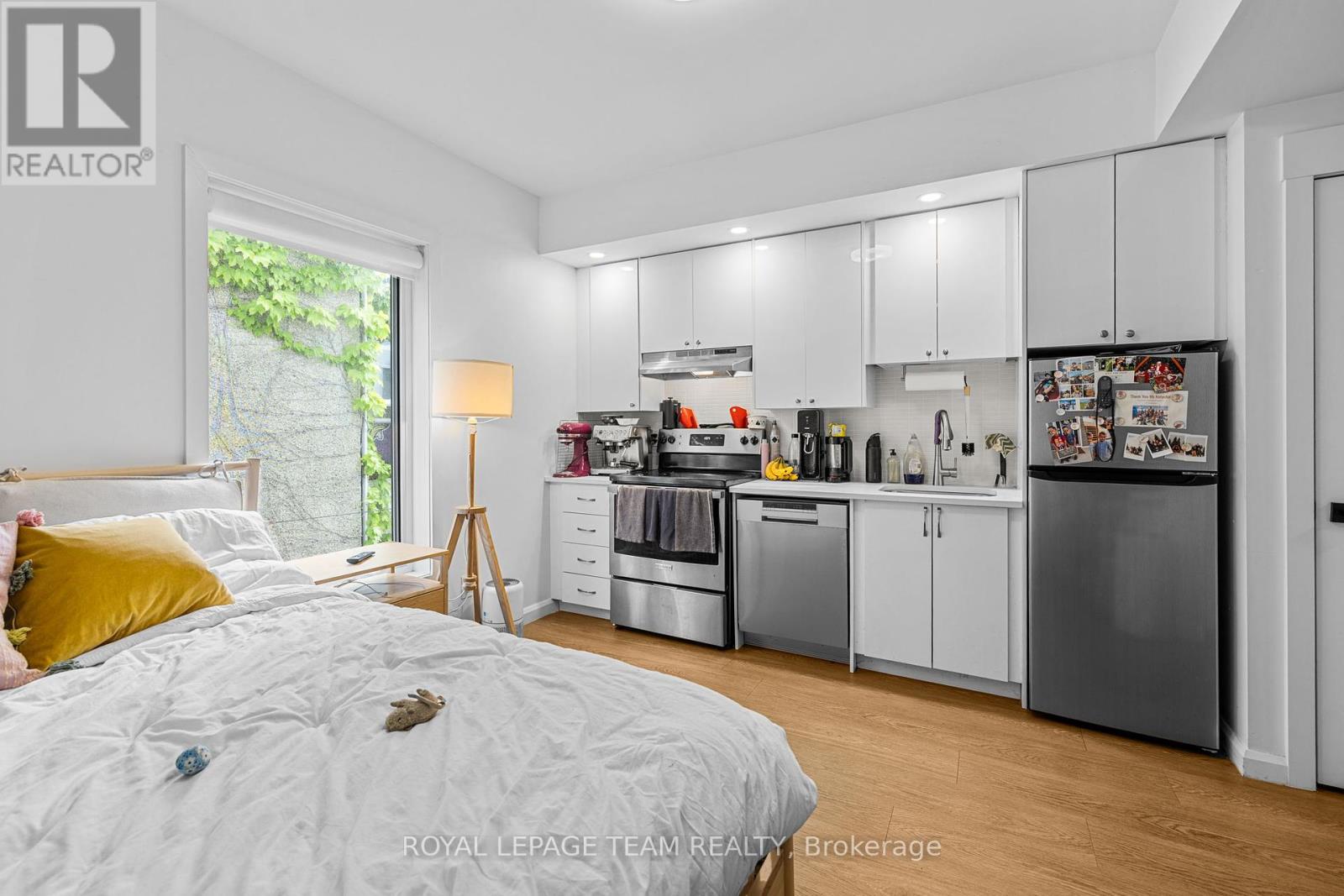 202 - 506 Gladstone Avenue, Ottawa, Ontario  K1R 5P1 - Photo 3 - X12201796