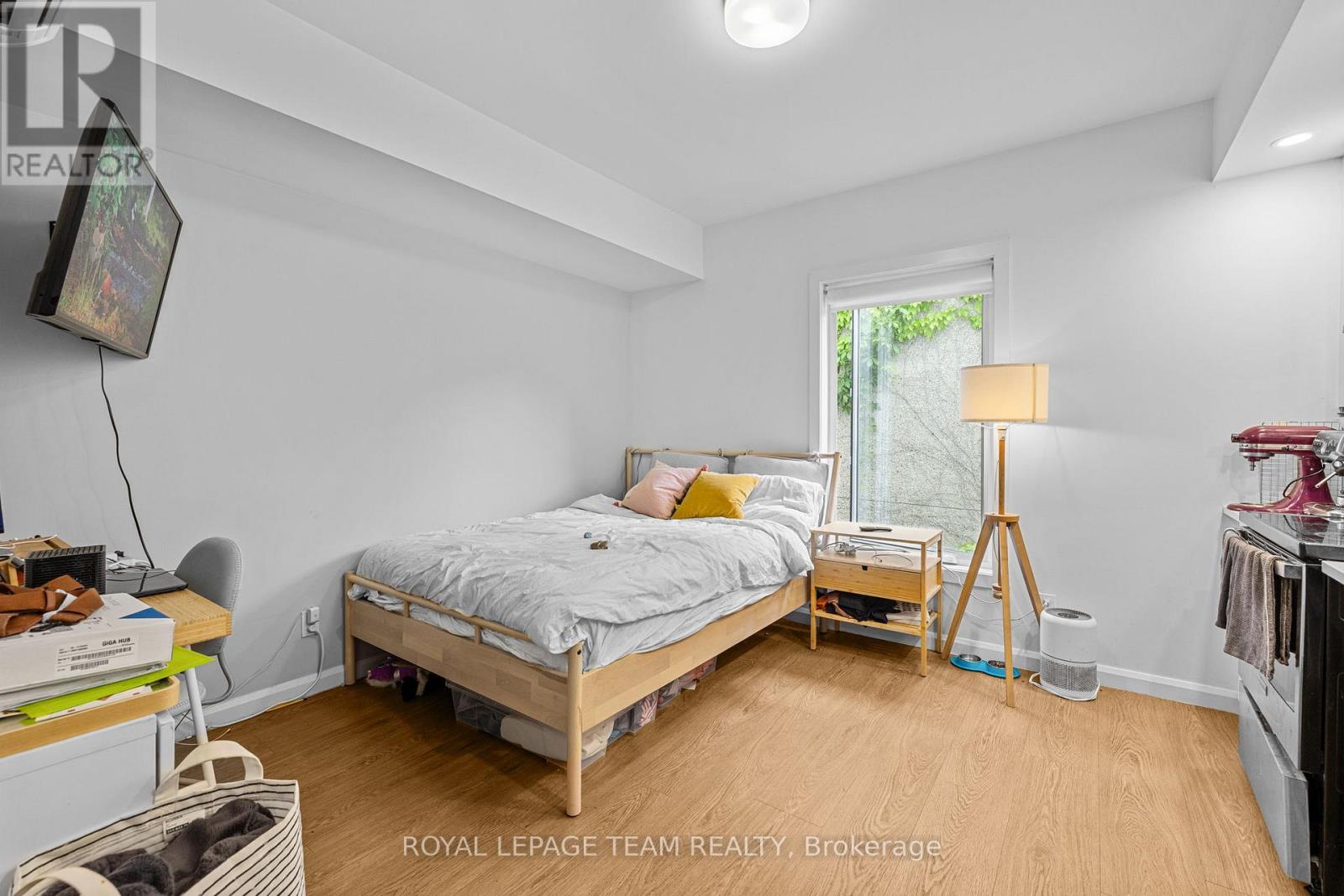 202 - 506 Gladstone Avenue, Ottawa, Ontario  K1R 5P1 - Photo 4 - X12201796