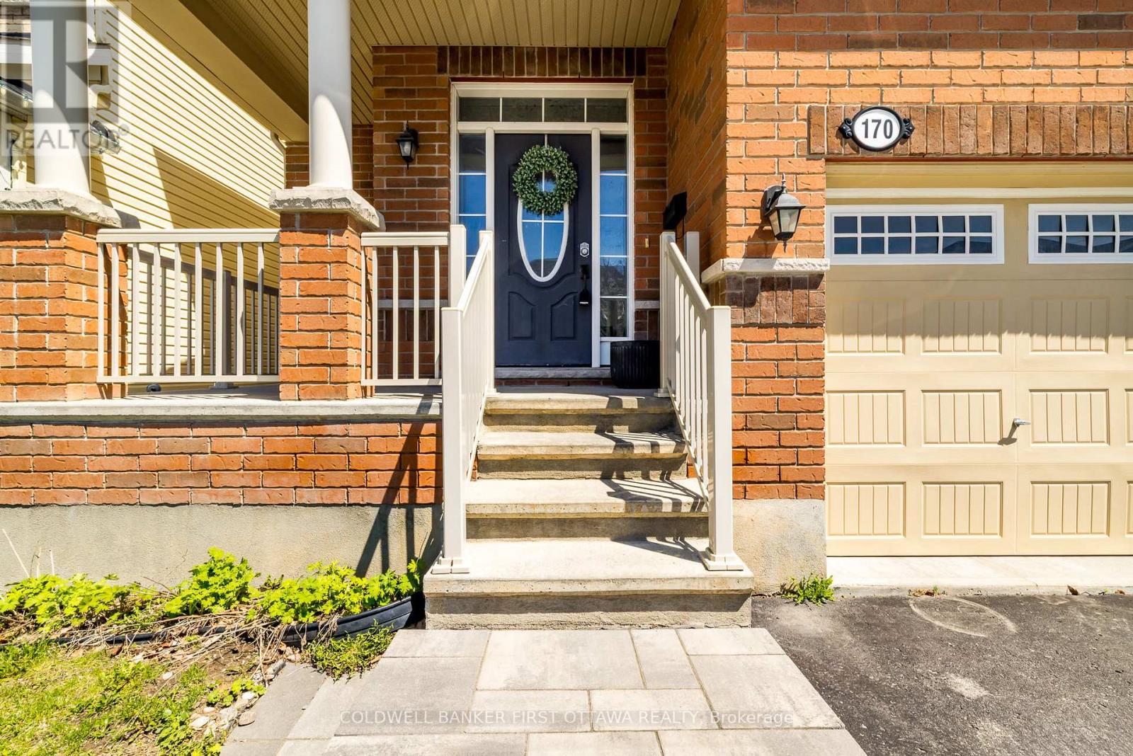 170 Flowing Creek Circle, Ottawa, Ontario  K2M 0K2 - Photo 2 - X12201876