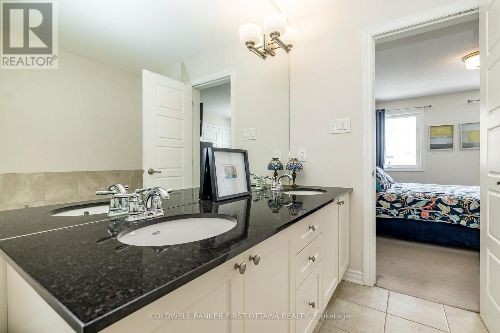 170 Flowing Creek Circle, Ottawa, Ontario  K2M 0K2 - Photo 25 - X12201876
