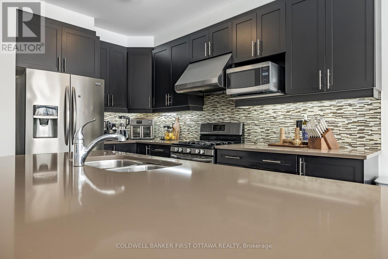 170 Flowing Creek Circle, Ottawa, Ontario  K2M 0K2 - Photo 9 - X12201876