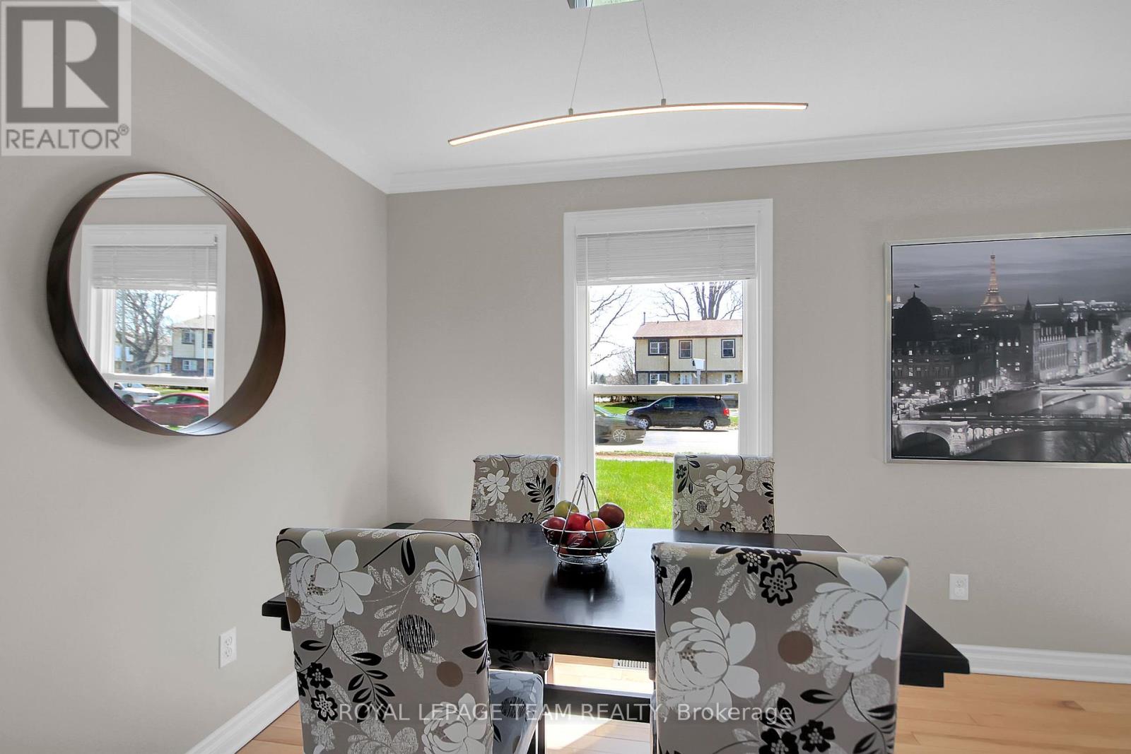 167 Abbeyhill Drive, Ottawa, Ontario  K2L 2E9 - Photo 14 - X12117528